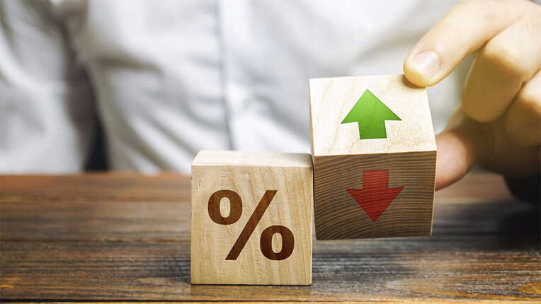 Apples and oranges: the problem with comparing market pricing and Fed projections