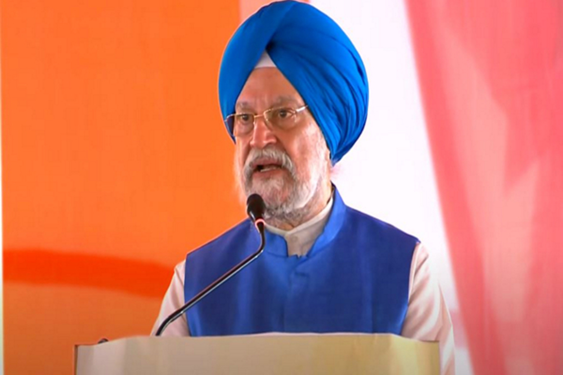 Hardeep Singh Puri hails Centre's Rs 30000 crore compensation to oil companies for stable LPG prices