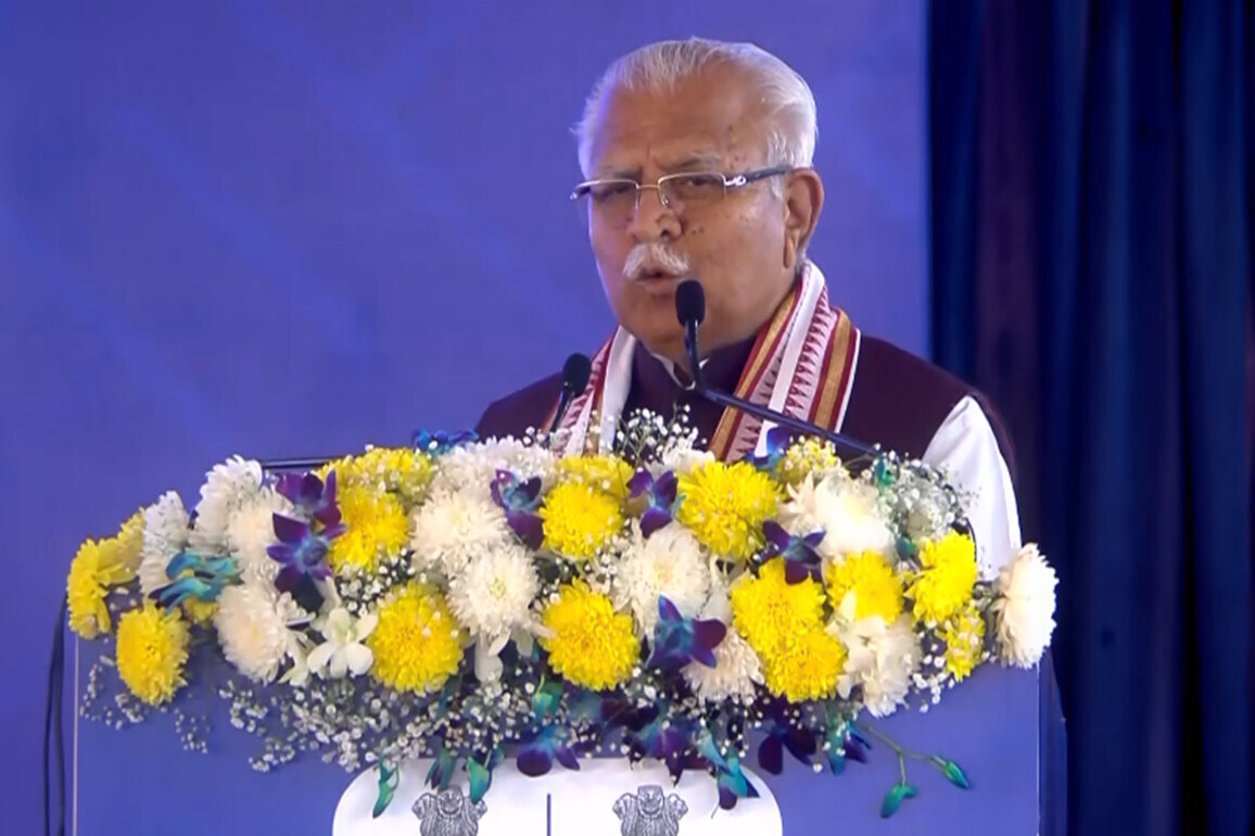 PM Modi inaugurates Rs 33,000 crore projects in Delhi including 3 metro lines, 6,500 flats: Manohar Lal Khattar