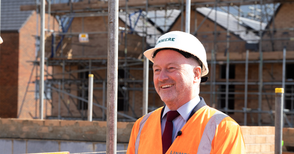 Steve reed anounces plan to let councillors back into LGPS