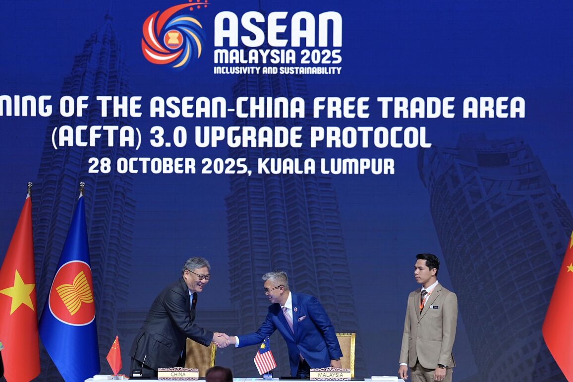 MALAYSIA-KUALA LUMPUR-CHINA-ASEAN-FTA 3.0-UPGRADE PROTOCOL-SIGNING