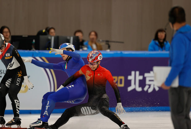 (SP)CHINA-BEIJING-SHORT TRACK SPEED SKATING-WORLD CHAMPIONSHIPS-MEN'S 1000M (CN)