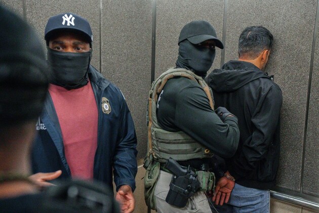 ICE agents or bad actors or both- Beware those hiding behind masks