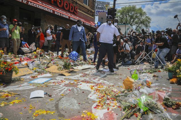 Official Autopsy Rules Floyd&#039;s Death a Homicide