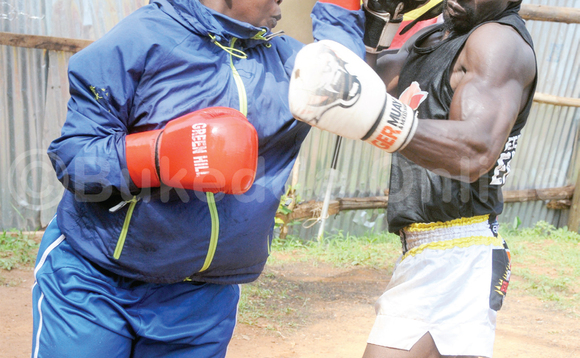 Golola ng'atendeka Turyanabo. Golola ng'atendeka Turyanabo.