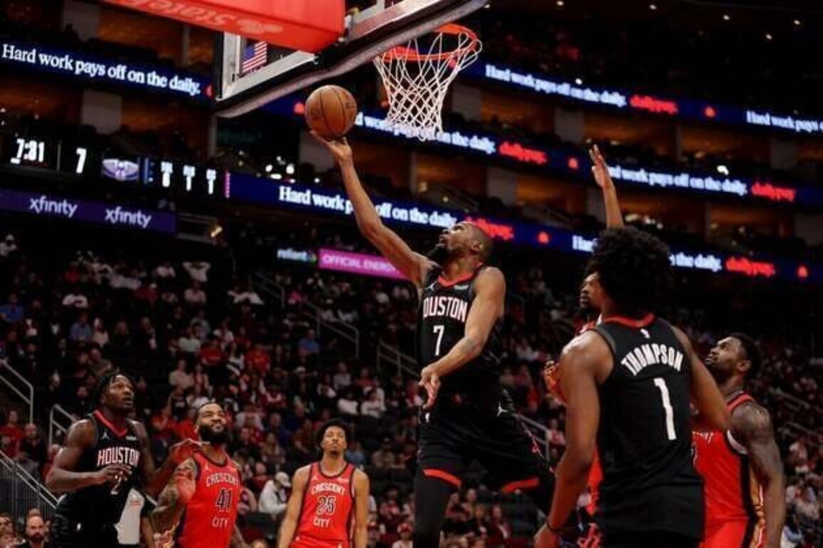 Rockets steal win after Pelicans' late collapse