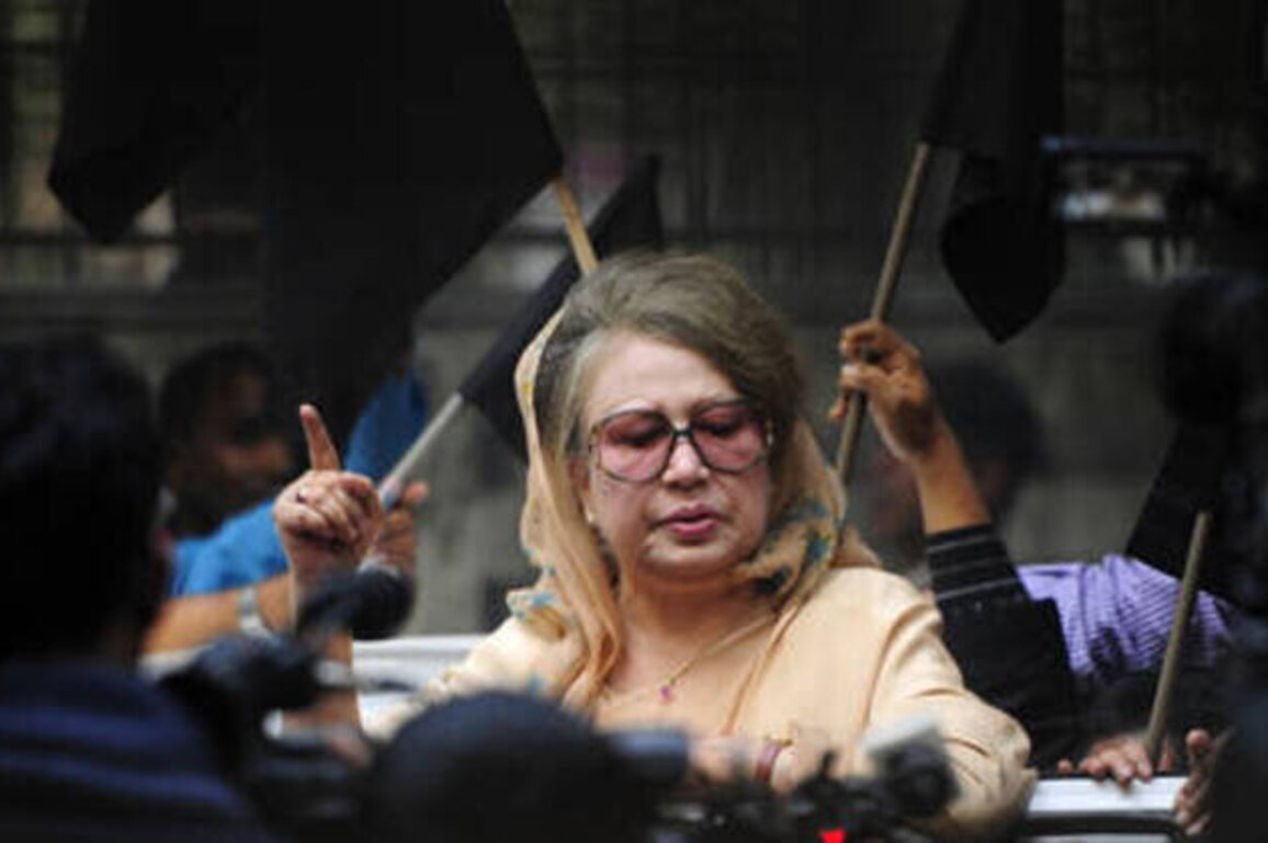 Former Bangladesh PM dies