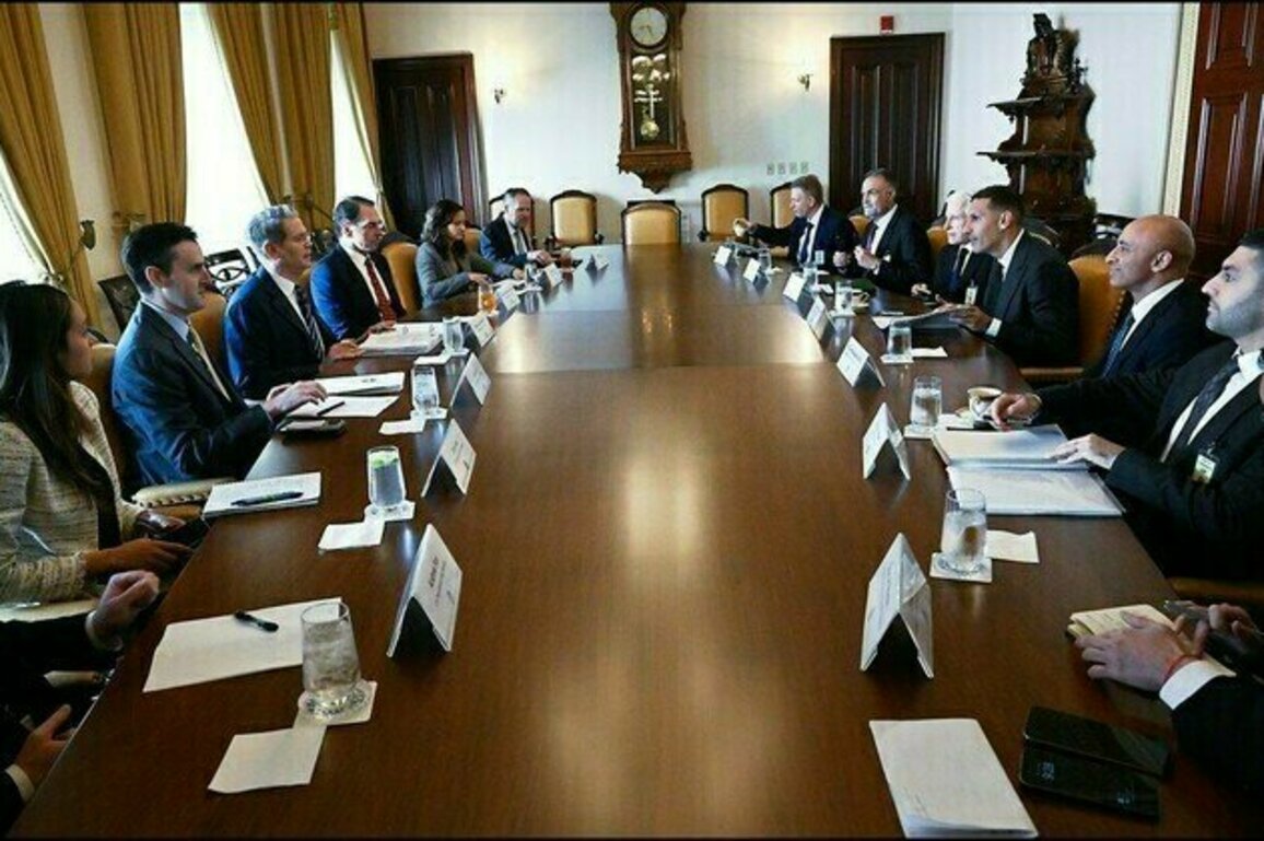 Khaldoon Al Mubarak meets with key officials in Washington to advance discussions around UAE investment plans
