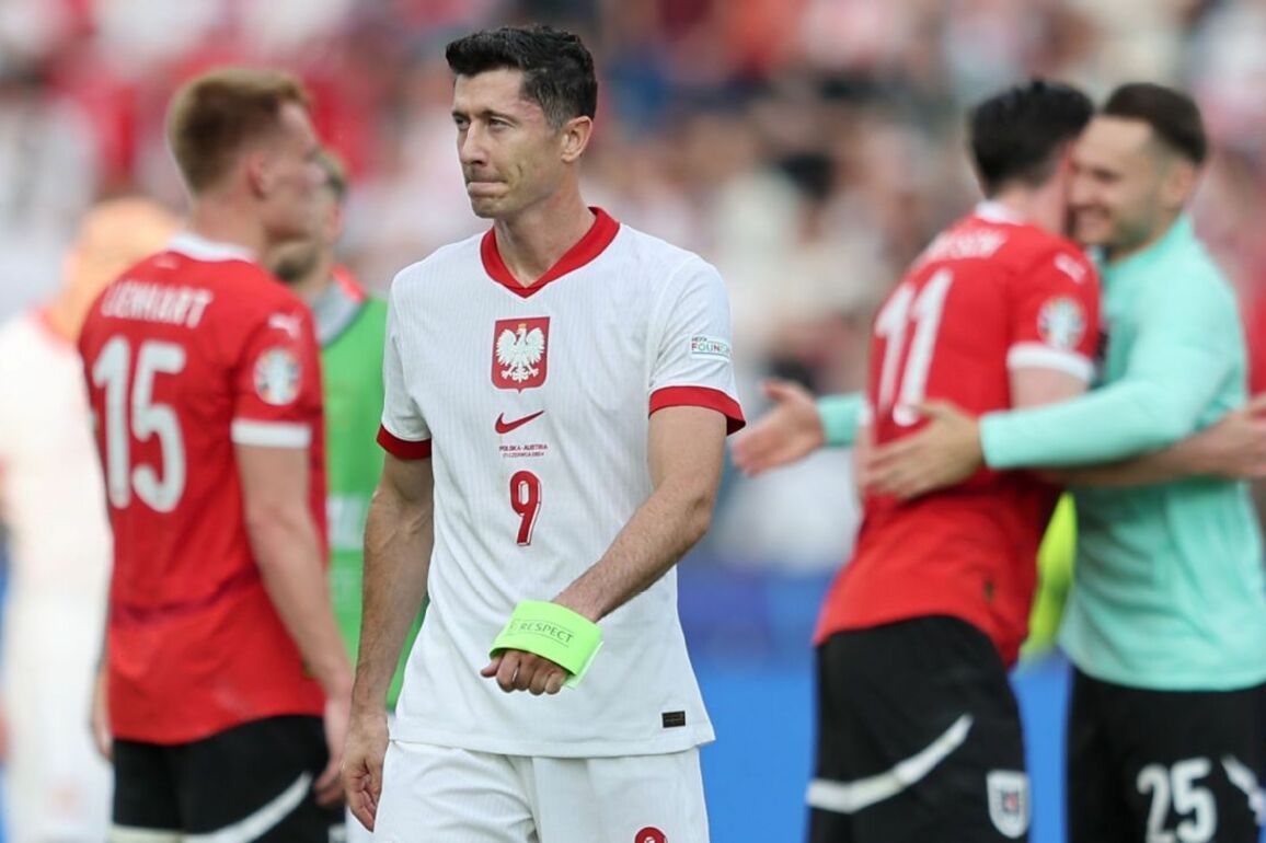 Robert Lewandowski boycotting Poland until coach changes - ESPN