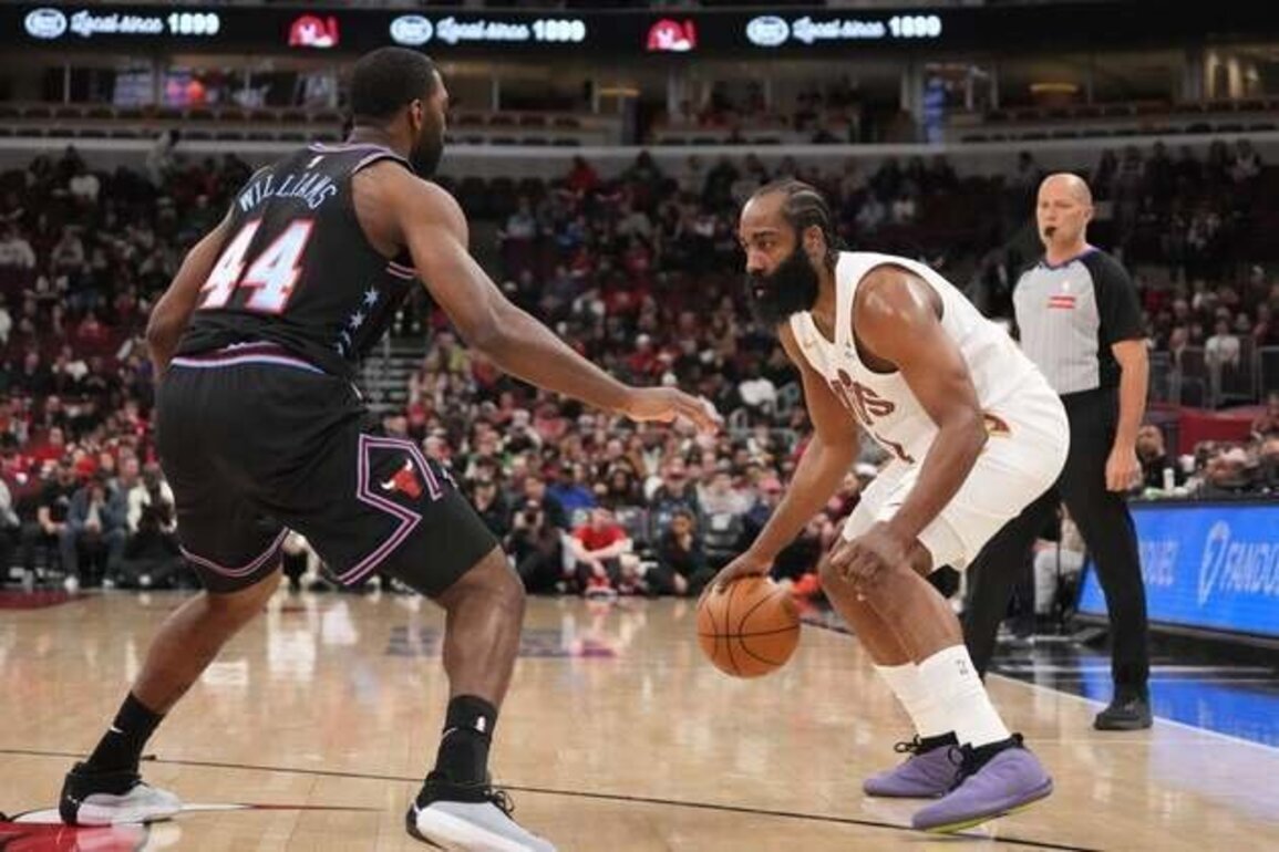 James Harden scores 36 as Cavs hang on against Bulls