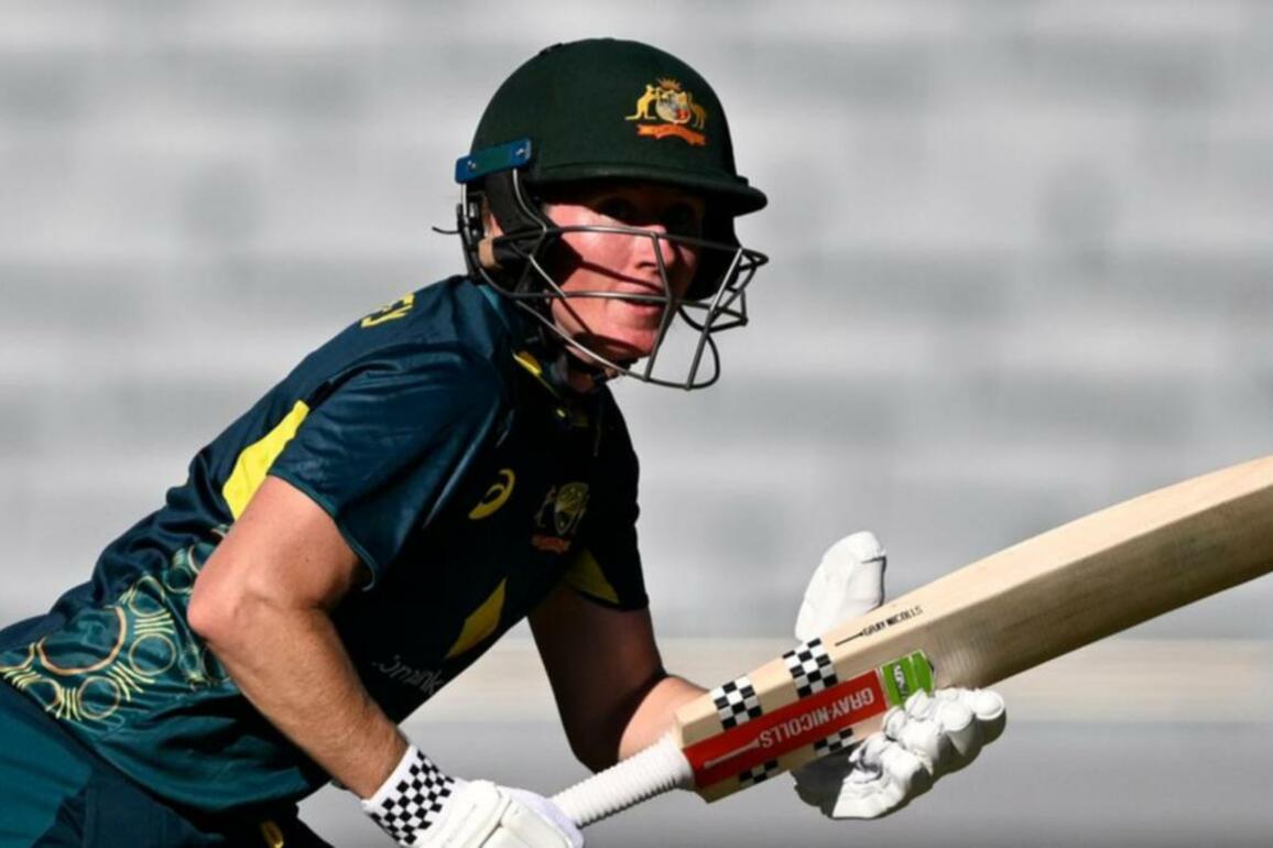 Mooney stars again as Australia bat big against NZ