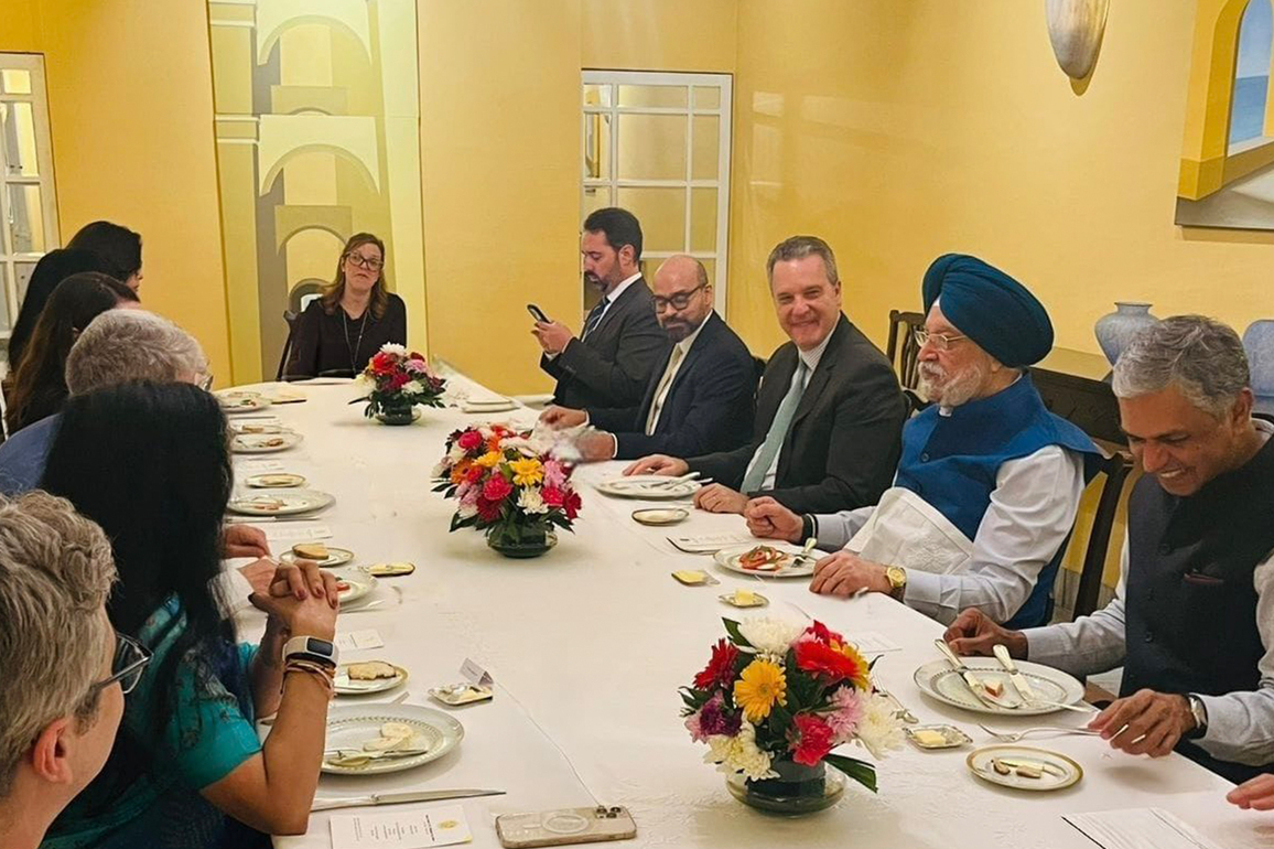 Union Minister Hardeep Puri holds talks with Brazililian officials on Indian investments