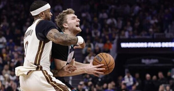 Warriors rally late, stun Grizzlies in battle of short-handed teams