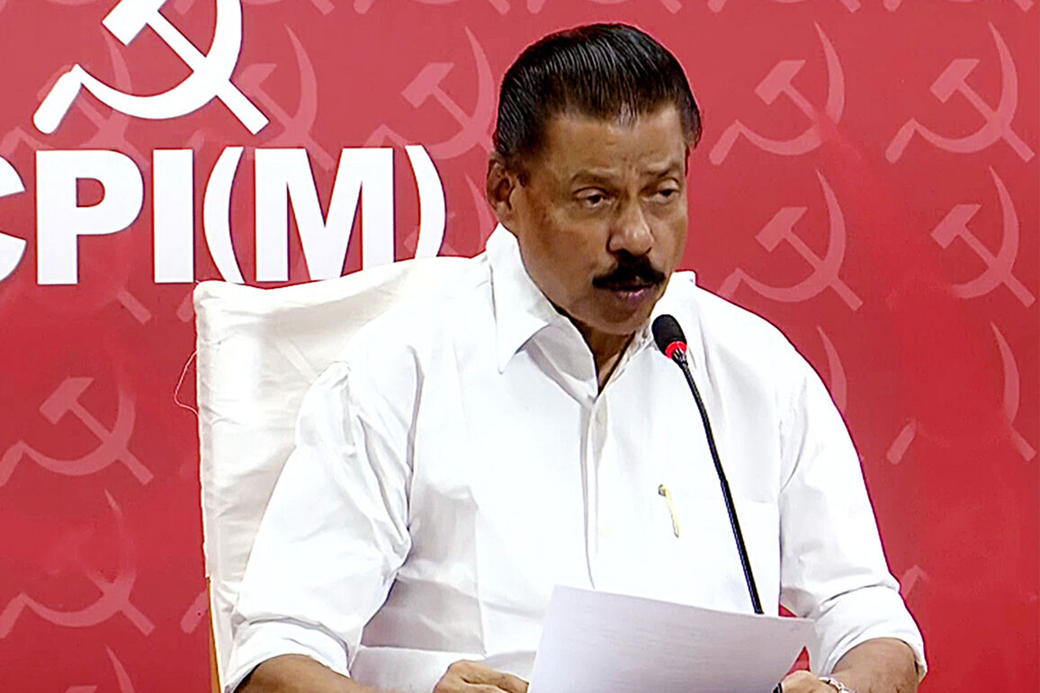 Keralam: CPI(M) lambasts Congress after CEO Rathan Kelkar appointed as Secretary to CM