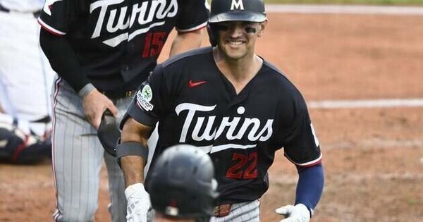 jose ramirez tobacco Jos Ramrez on Instagram] "The little guy who used to be rejected" : r/baseball Twins end losing streak despite
