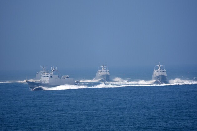 Taiwan detects 22 sorties of Chinese military aircraft, 6 naval vessels, 1 ship around itself