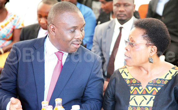 Lukwago ne Beti Kamya Lukwago ne Beti Kamya