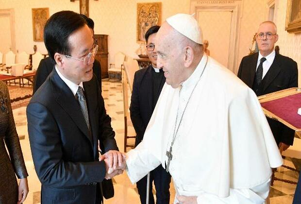 Vatican foreign minister travels to Vietnam in unprecedented visit