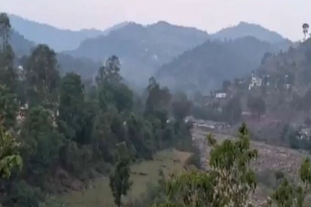 3 innocent civilians killed as Pakistan resorts to arbitrary firing, shelling across LoC and IB