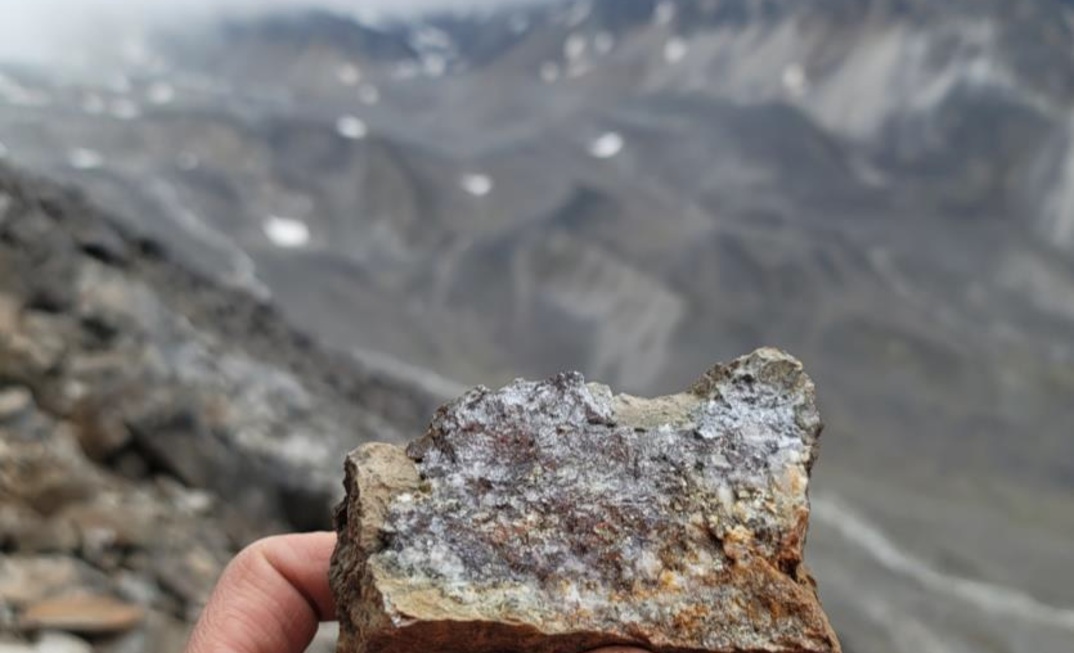 Sampling from Nova's Muddy Creek prospect