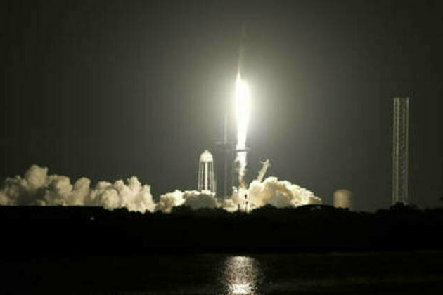 Pentagon launches experimental space laser