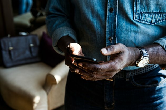 Mobile access won&#039;t fix the digital divide. Fixed-line is needed too