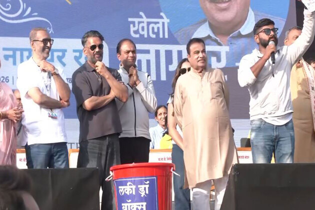 Union Minister Nitin Gadkari and Actor Sunil Shetty attend inauguration of Khasdar (Saansad) Krida Mahotsav 2026