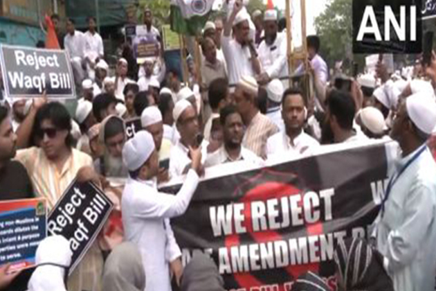 Bengal: Muslim outfits protest against Waqf Amendment Bill in Kolkata