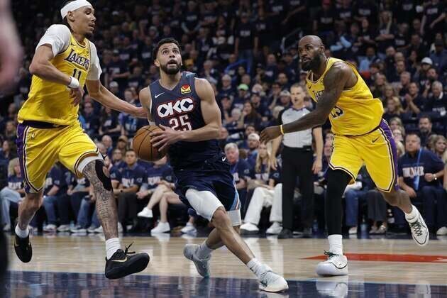 Lakers return home desperate to remedy 2-0 hole vs. Thunder