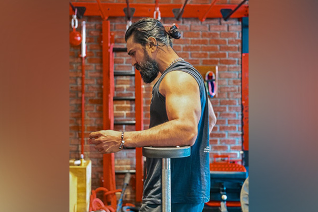 Ram Charan begins "changeover" for Peddi, shares rugged new look