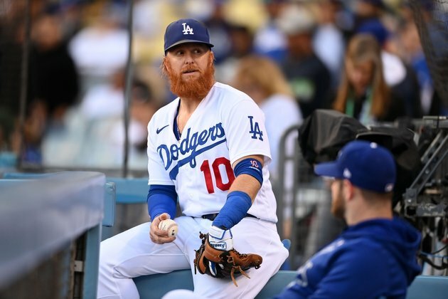 Silver Slugger finalists named; Justin Turner listed at 2B