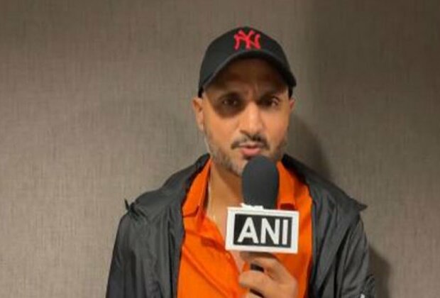 "Only a Naalayak...": Harbhajan Singh shreds Kamran Akmal over controversial remarks against Sikh community