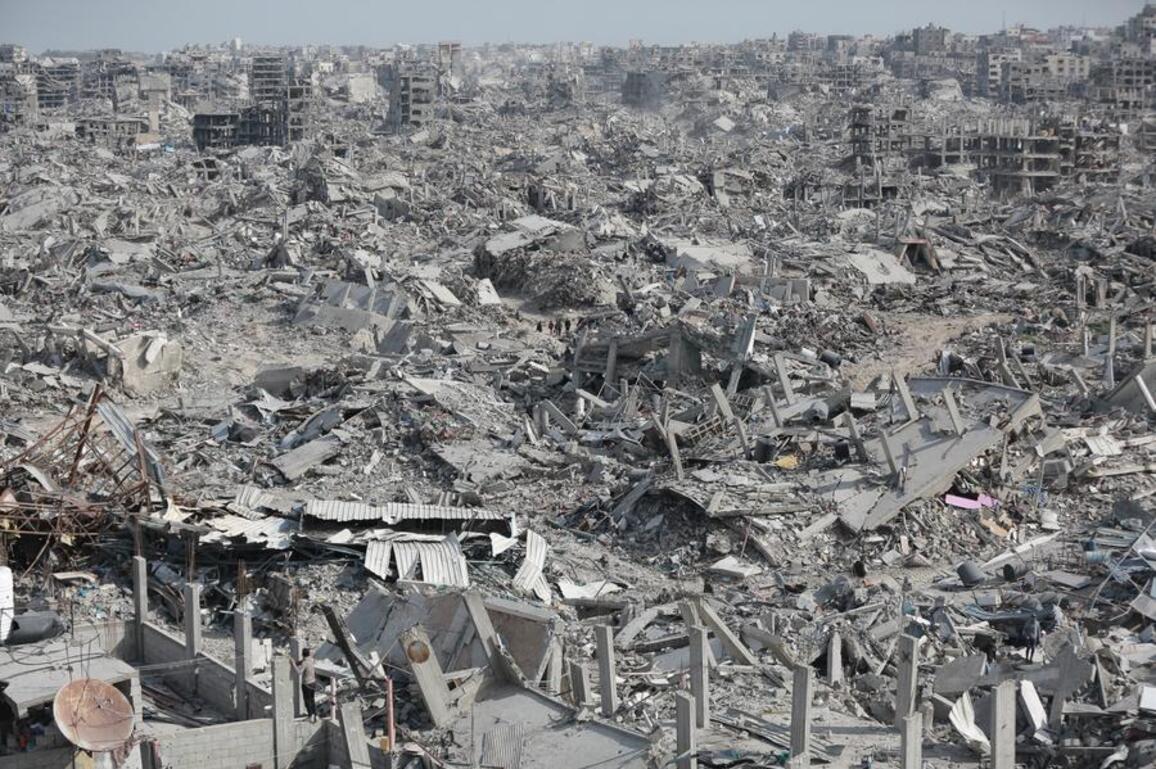 Hamas-Israel indirect talks in Egypt enter decisive phase as fighting continues in Gaza