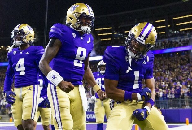 No. 7 Washington rolls heavy artillery into Arizona