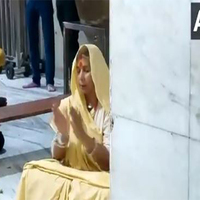 Mount Everest climber Santosh Yadav offers prayers at Shri Mahakaleshwar Temple in Ujjain