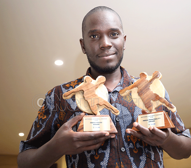  ision roups aniel kwi parades the ision roup  best edia ouse and ersonalty of the ear awards
