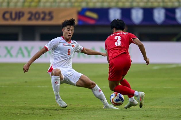 (SP)INDONESIA-BEKASI-FOOTBALL-AFF U23 CHAMPIONSHIP-GROUP B-LAOS VS VIETNAM