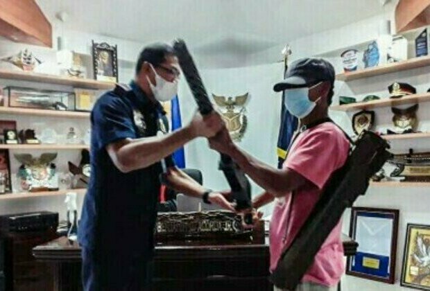 NPA platoon leader surrenders to NorMin police