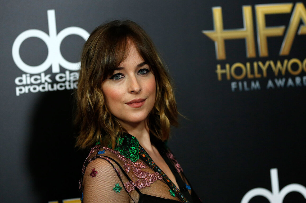 Dakota Johnson "slowly dating again" months after parting ways with Coldplay's Chris Martin