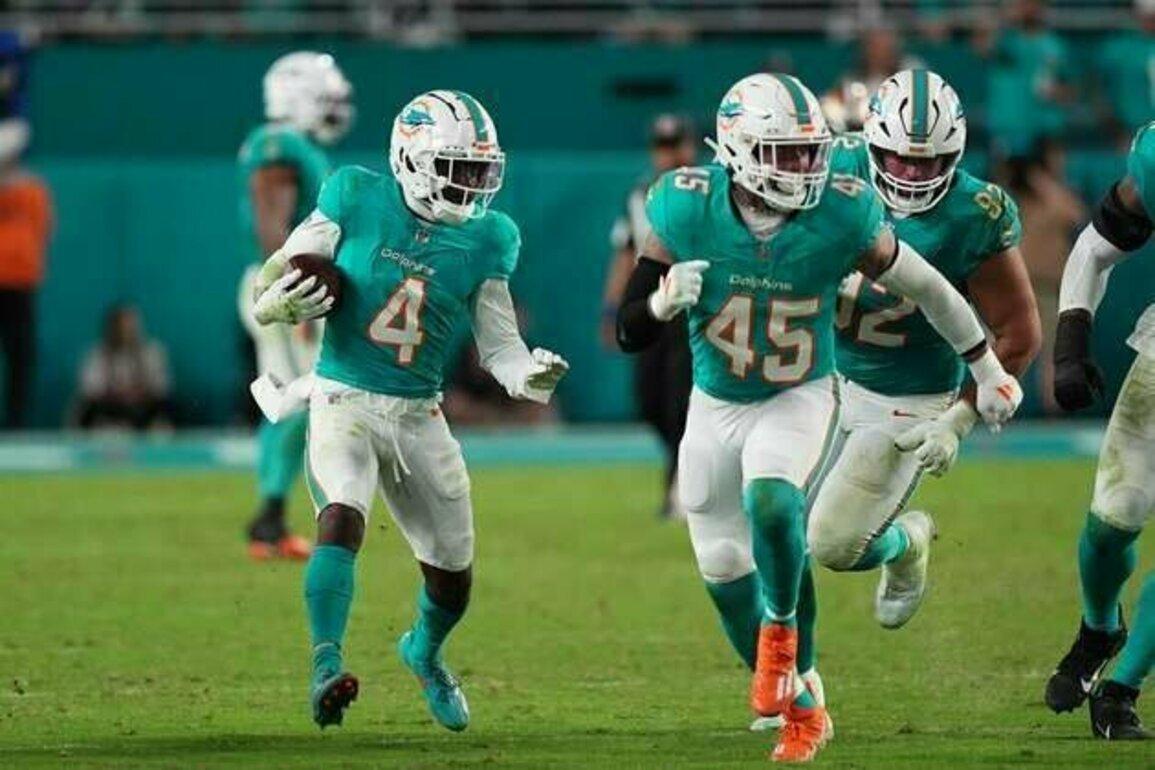 CB Kader Kohou, Dolphins' starting nickel, out for season