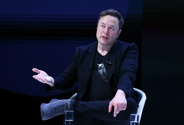 US debt payments top defense budget Musk