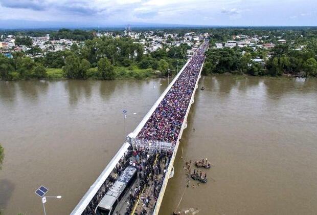 US closes two rail bridges to curb migrant inflow from Mexico