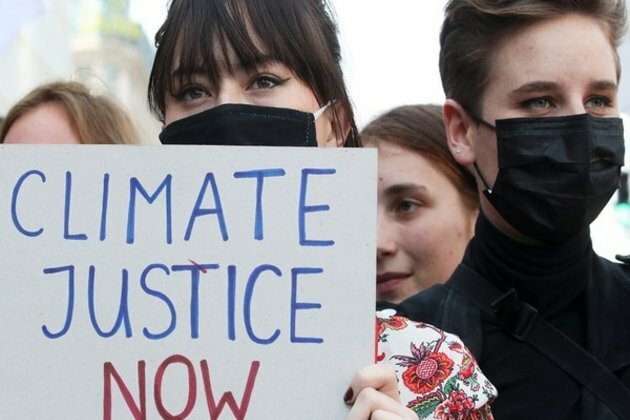 At Glasgow climate summit spotlight on biggest emitter China