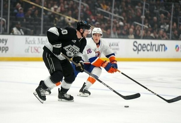 Kings use penalty kill to pull away from Islanders