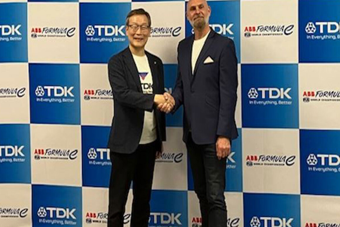 TDK inaugurated the title partner of Formula E Tokyo night race.