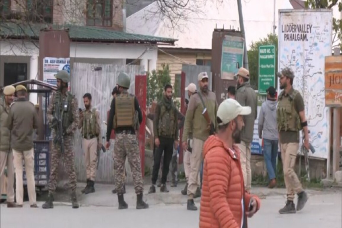 Kharge, Rahul Gandhi condemn terror attack on tourists in J-K's Pahalgam, say country united in fighting against terrorism