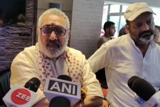 "Rahul Gandhi is useless, insults the army": Union Minister Giriraj Singh