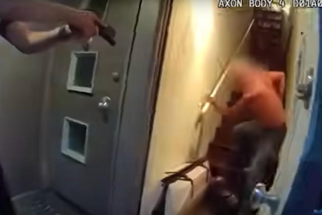 Video shows suspect firing at Seattle police, victim from above