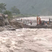 Heavy rain in Darjeeling leaves roads broken, locals stranded