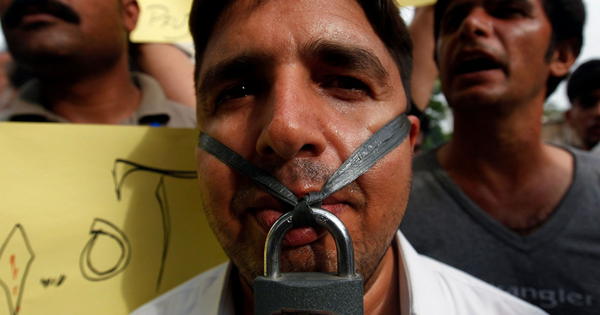 Pakistan’s latest curbs on foreign press draw global condemnation, concerns from media, rights group amid PoJK protests